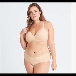 Knix Wingwoman Contour Bra.